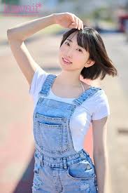 三葉やよい