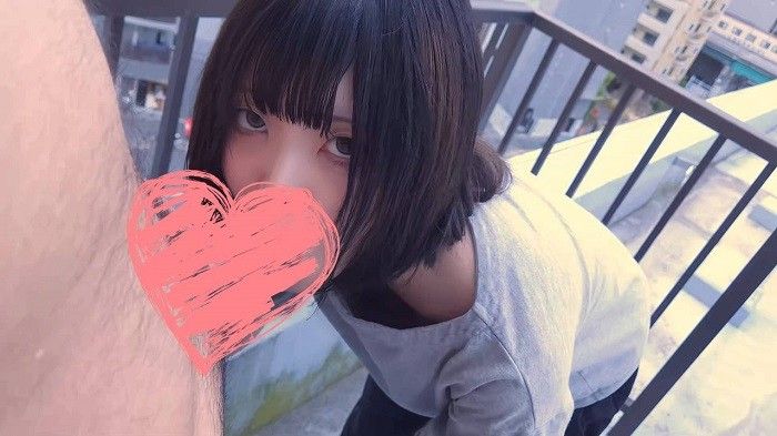 【個撮+屋外】ふわふわ系メンヘラ、校舎屋上フェラチオサポート3万円【4K画質】