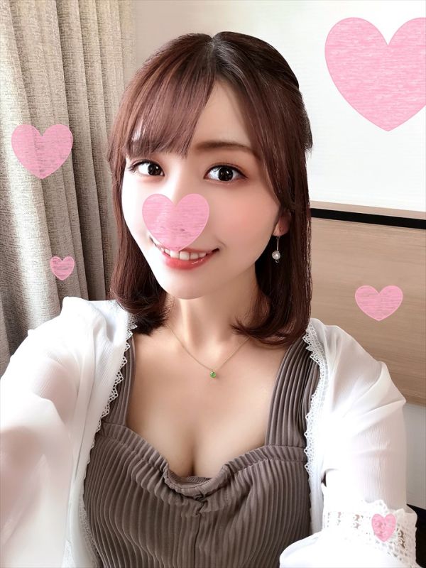 【孕ませ汁4連発中出し】現役エステティシャン妻 33歳。絶倫鬼チ〇ポガン突きファックでガチ痙攣絶頂！旦那と電話しながらハメ狂う変態妻とのハメ撮り流出【アル中ガンギマリ】