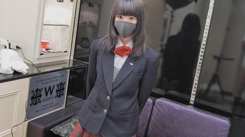 【個人撮影】ほなみ18歳制服ロリは絶叫中出し懇願娘【山射】